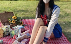 吃着饭做着爱的视频